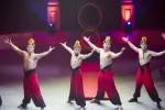Gran Circ de Nadal de Girona “FantÀsia” Hunan Acrobatic Troupe. Saltadors de cercles. Xina