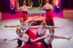 Gran Circo de Navidad de Girona “FantÀsia” Hunan Acrobatic Troupe. Saltadors de cercles. Xina