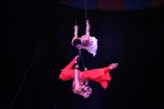 8ª Festival Internacional del Circo Elefante de Oro Duo Hien Phuoc - cintas aéreas - Vietnam