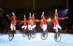 Gran Circ de Nadal de Girona sobre Gel 2 Monociclistes sobre gel